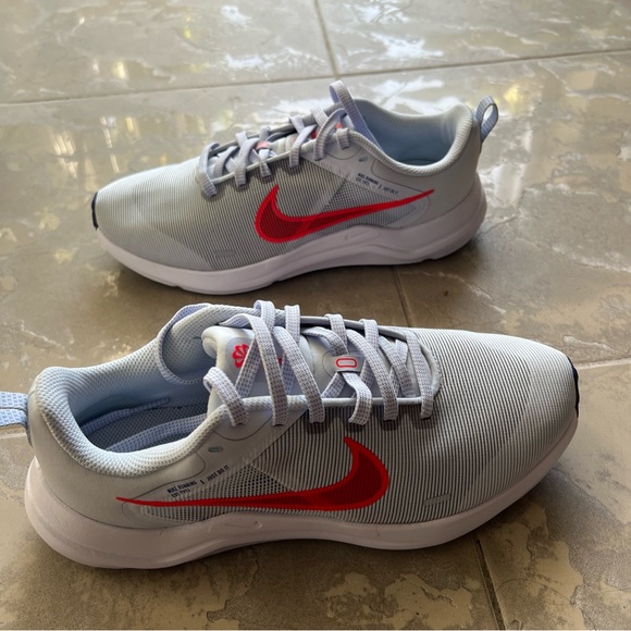 Nike Downshifter 12 Running Shoes size 7 - Picture 4 of 4